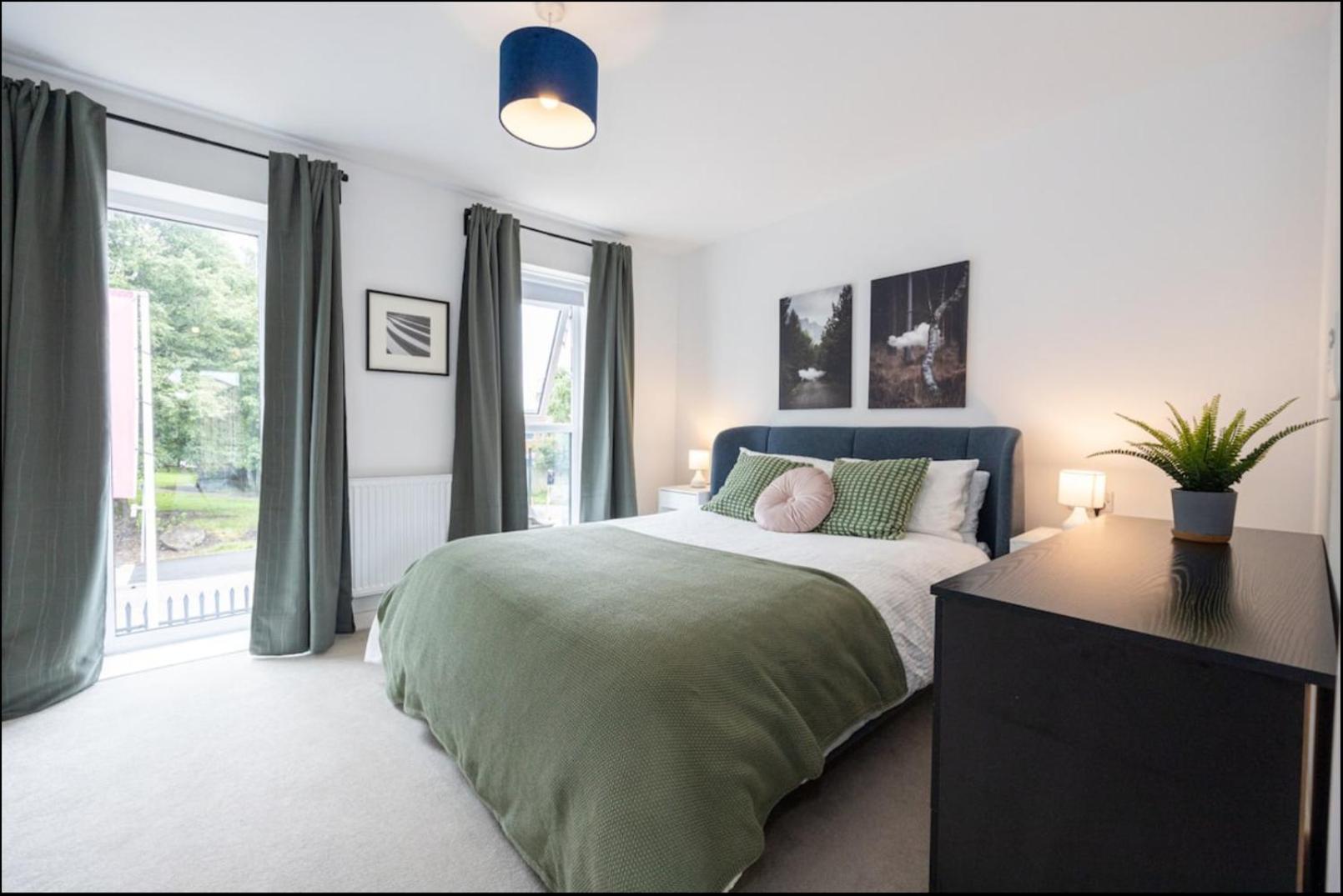 Holiday home Elegance Retreat - 2 Bed With Parking Manchester