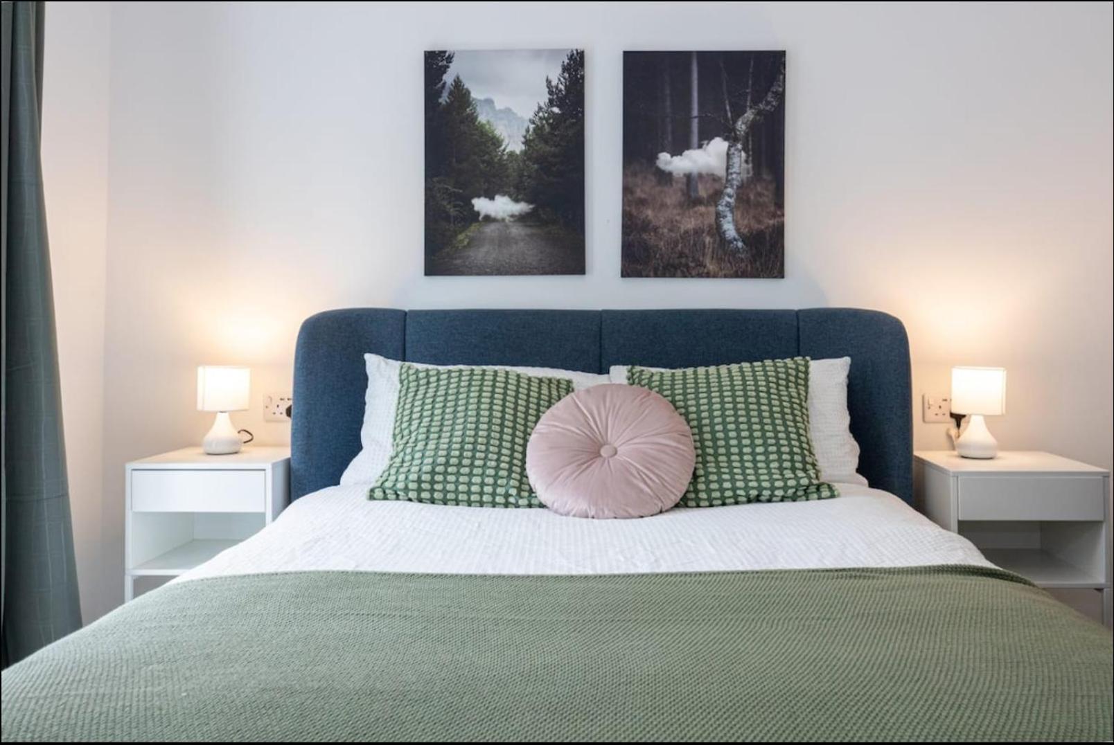 Holiday home Elegance Retreat - 2 Bed With Parking